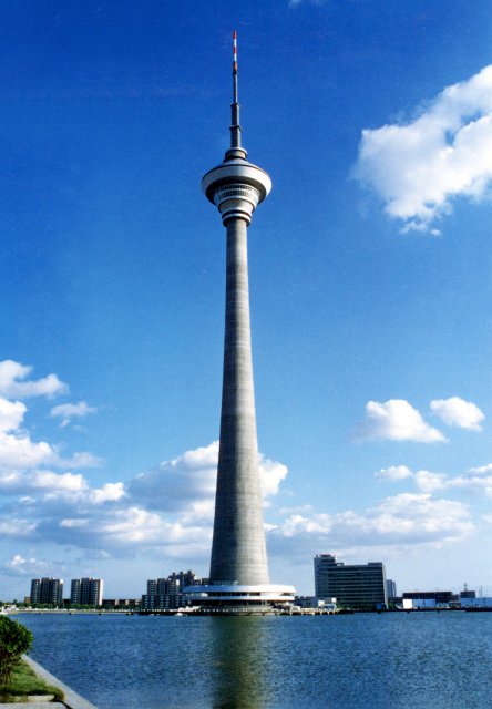 天塔湖.jpg